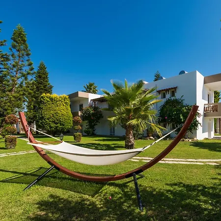 Gaia Garden Hotel 3*