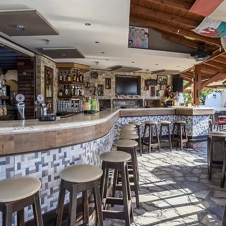 Gaia Garden コス・タウン