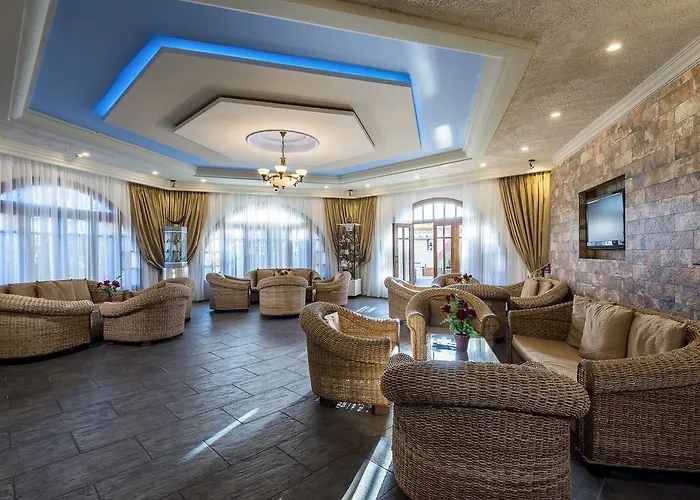 酒店 盖亚花园酒店 3*